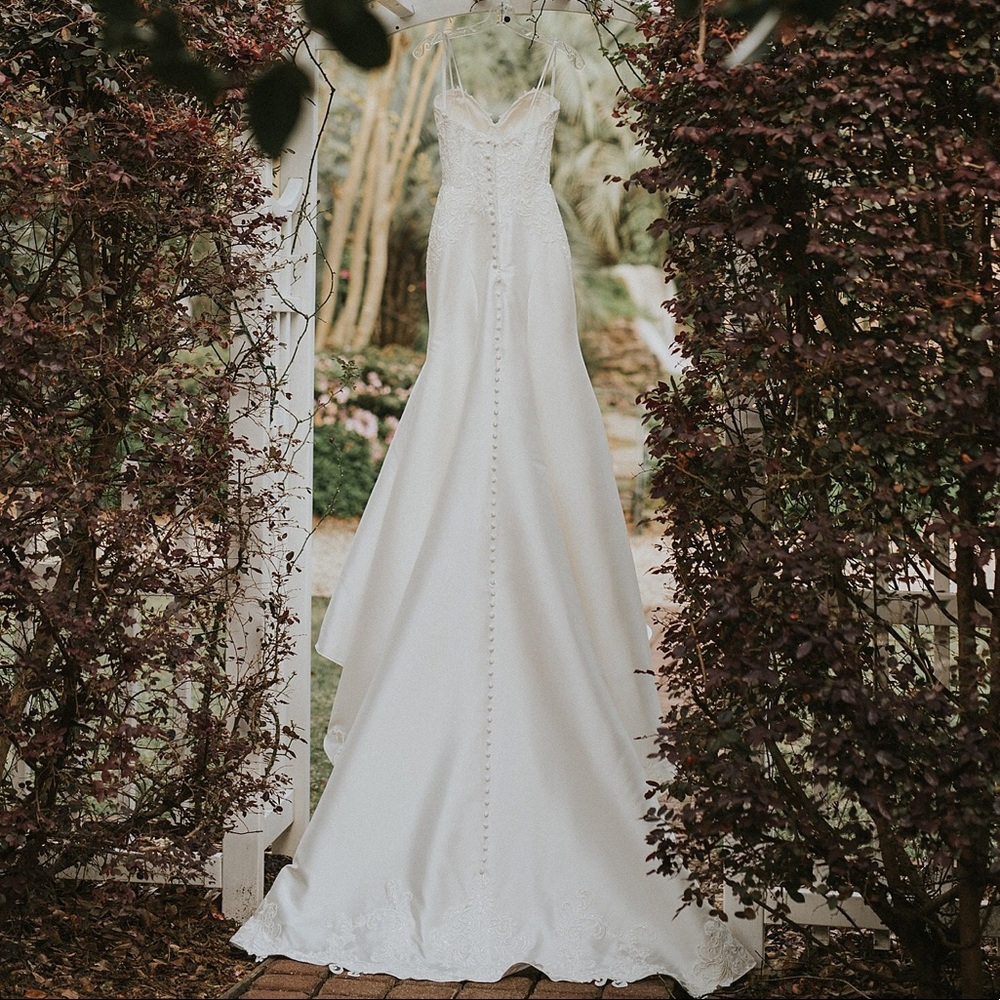 Wedding dress